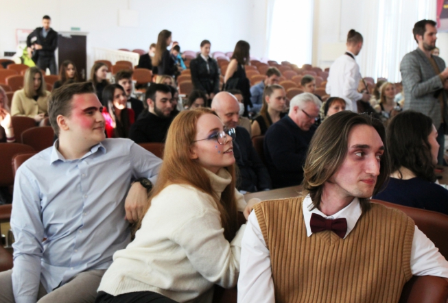 В СПбГПМУ прошла костюмированная игра «Что? Где? Когда?» 2