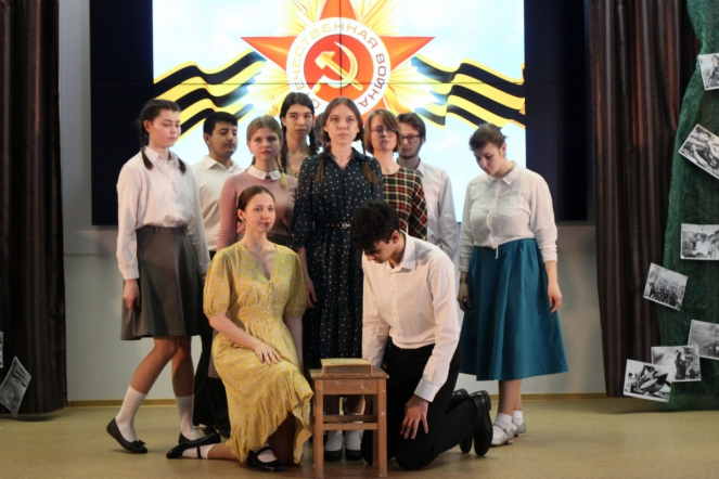 Студенты СПбГПМУ исполнили песни Победы 8