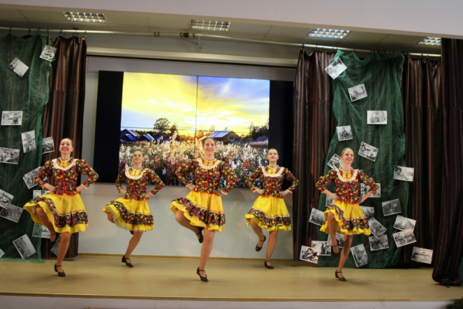 Студенты СПбГПМУ исполнили песни Победы 58