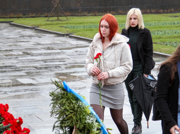 Студенты и сотрудники СПбГПМУ почтили память героев 15