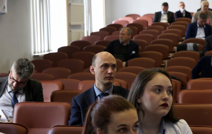 Студентов Педиатрического университета поблагодарили за борьбу с COVID-19 12