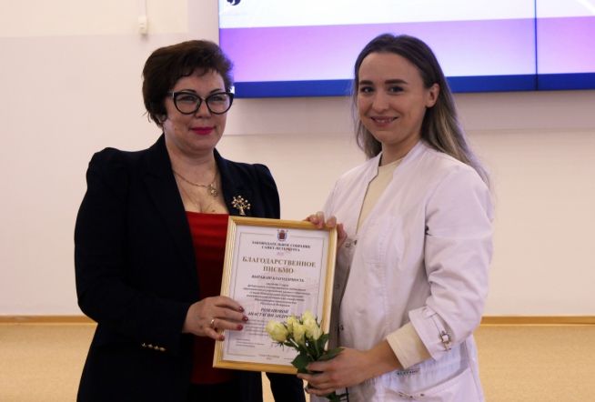 Студентов Педиатрического университета поблагодарили за борьбу с COVID-19 35