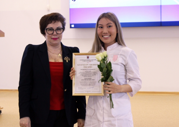 Студентов Педиатрического университета поблагодарили за борьбу с COVID-19 38