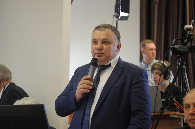 26 мая: Пленарное  заседание