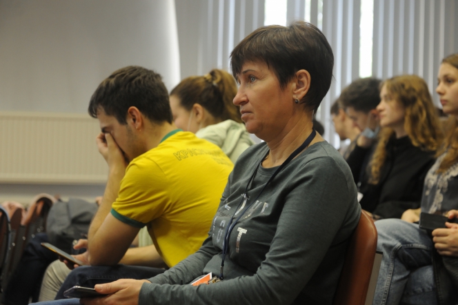 26 мая: Пленарное  заседание 22