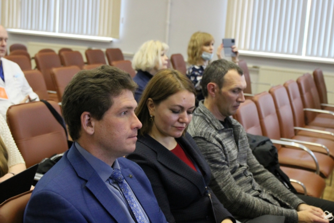 26 мая: Пленарное  заседание 44