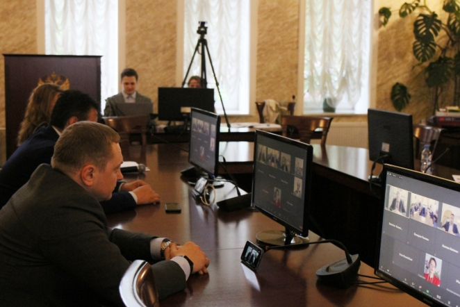 26 мая: Семинар-совещание по работе с иностранными студентами и выпускниками 1