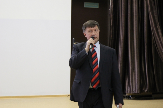 27 мая: Пленарное заседание 37