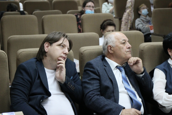 27 мая: Актуальные проблемы педиатрической нефрологии 10