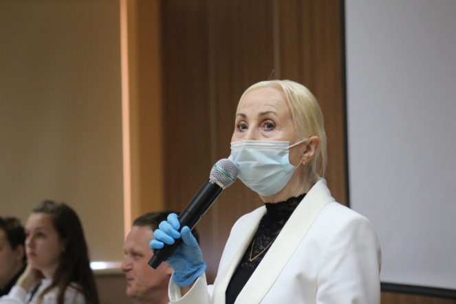 27 мая: Актуальные проблемы педиатрической нефрологии 35