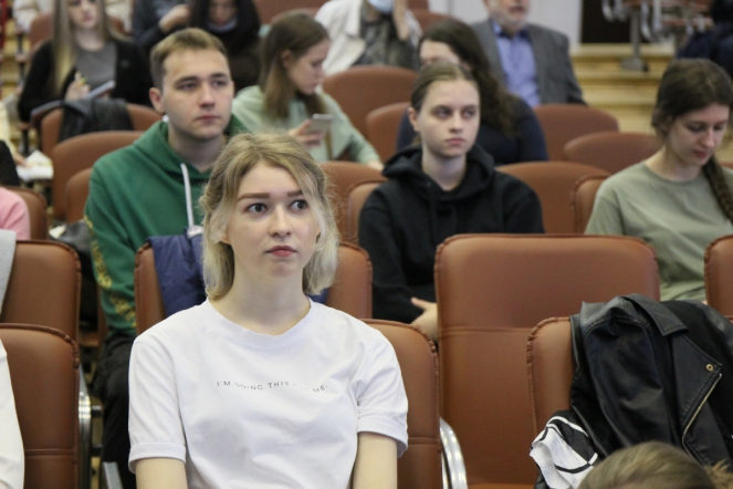 28 мая: Пленарное заседание 6