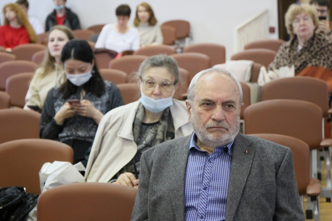 28 мая: Пленарное заседание 11