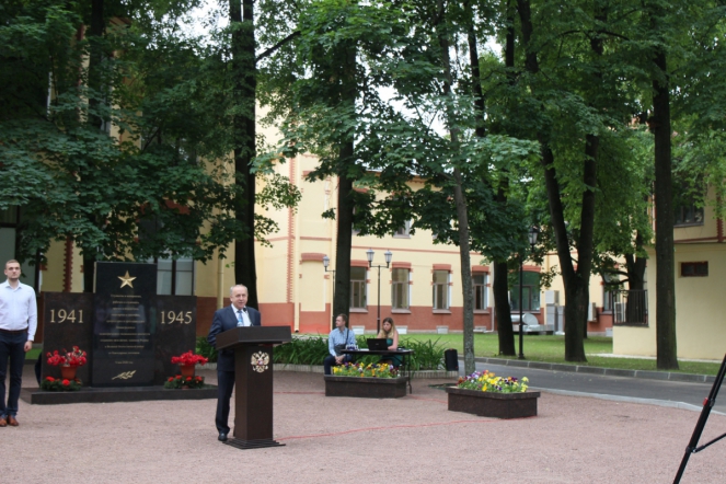 В Педиатрическом университете вручили дипломы выпускникам 19