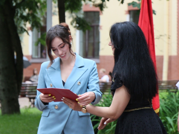 В Педиатрическом университете вручили дипломы выпускникам 36