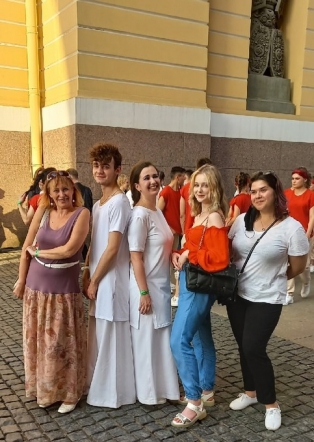 Студенты СПбГПМУ выступили на празднике «Алые паруса»