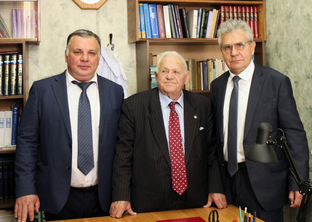 Ректор СПбГПМУ встретился с академиками Александром Сергеевым и Александром Ноздрачевым