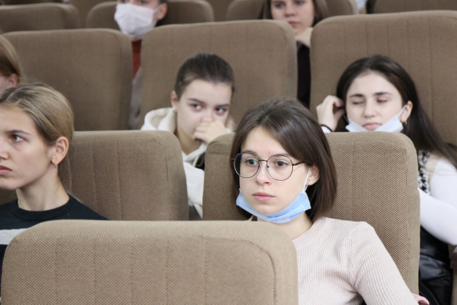 Академик Шабров выступил перед студентами СПбГПМУ 11