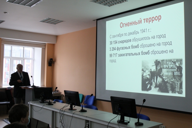 Академик Шабров выступил перед студентами СПбГПМУ 21