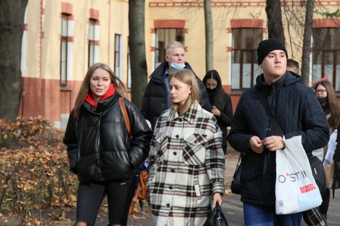 СПбГПМУ посетили школьники с Дальнего Востока 1