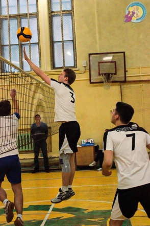 Команда СПбГПМУ одержала победу на первенстве района по волейболу 3