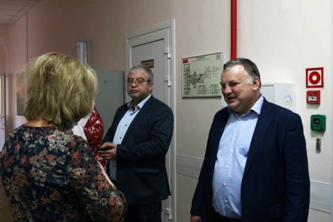 Уполномоченная по правам ребёнка в Ленинградской области посетила СПбГПМУ 15