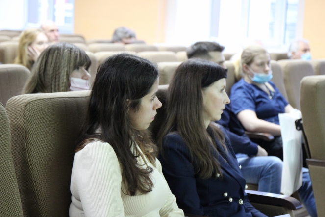 Студенты СПбГПМУ встретились с министром здравоохранения Новгородской области 13