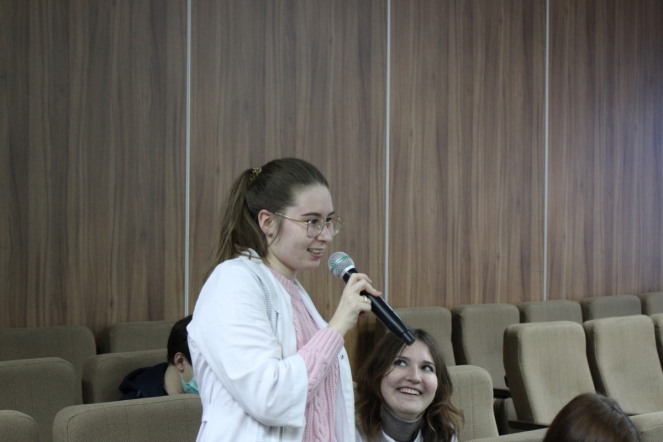 Студенты СПбГПМУ встретились с министром здравоохранения Новгородской области 23