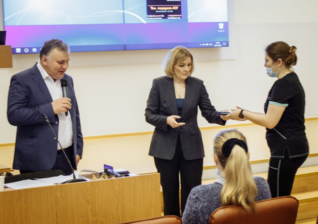 Сотрудники СПбГПМУ получили награды за вклад в борьбу с коронавирусом 1