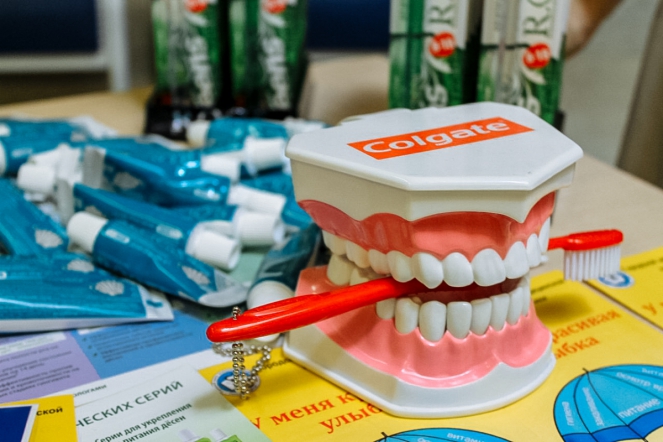 Наши стоматологи отметили Всемирный день здоровья полости рта 1