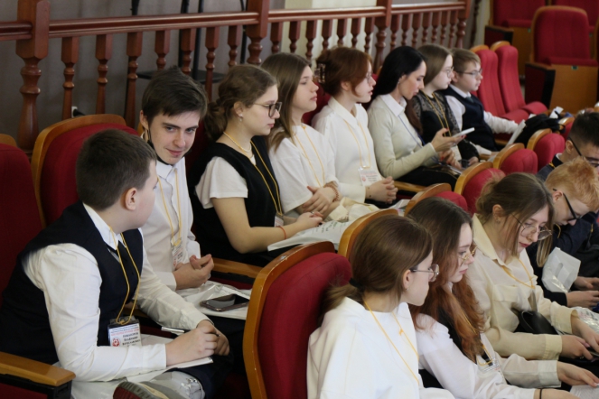 Участники форума «Моя будущая профессия – врач» побывали в СПбГПМУ 10