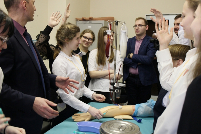 Участники форума «Моя будущая профессия – врач» побывали в СПбГПМУ 30