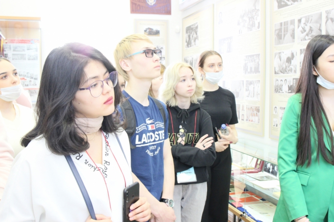 Ямальские школьники посетили Педиатрический университет 1