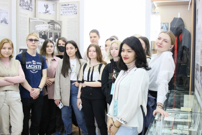 Ямальские школьники посетили Педиатрический университет