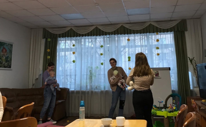 Волонтеры СПбГПМУ посетили Кризисный центр для женщин 6