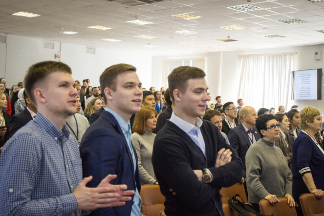 В СПбГПМУ началась студенческая конференция по хирургии 35