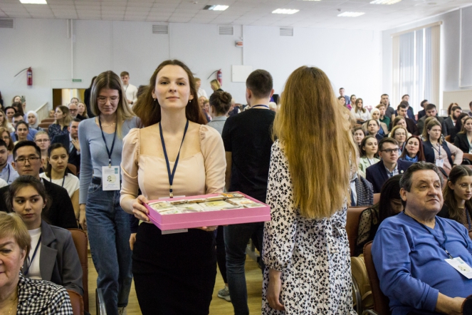 В СПбГПМУ началась студенческая конференция по хирургии 84