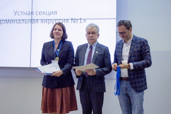 В СПбГПМУ подвели итоги студенческой конференции по хирургии 23