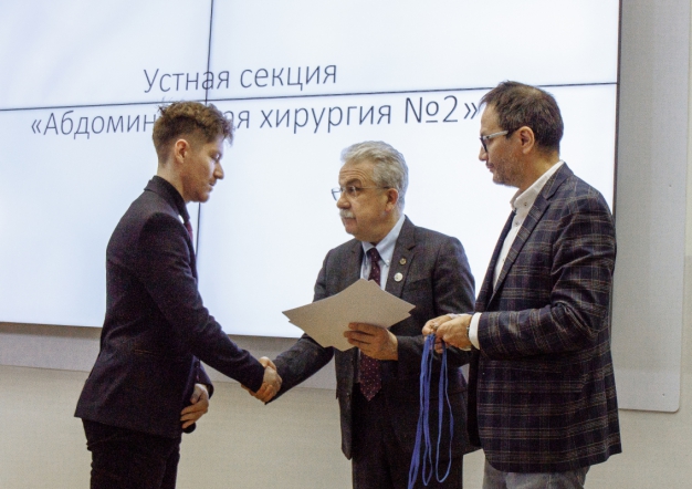 В СПбГПМУ подвели итоги студенческой конференции по хирургии 32