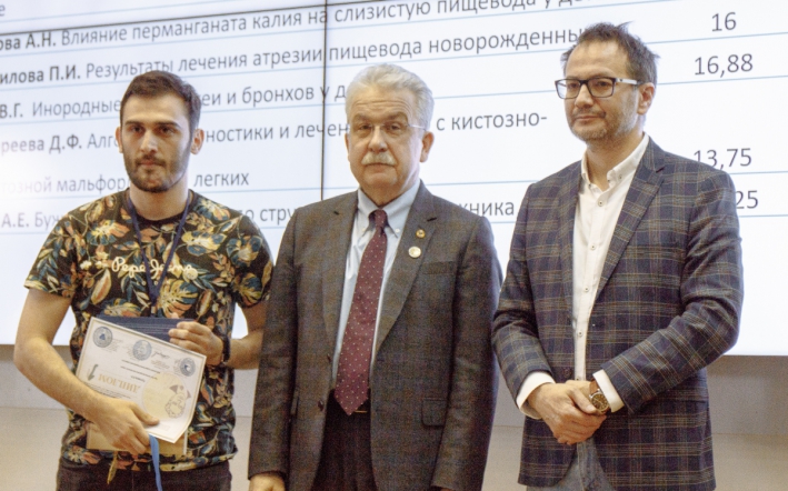 В СПбГПМУ подвели итоги студенческой конференции по хирургии 48