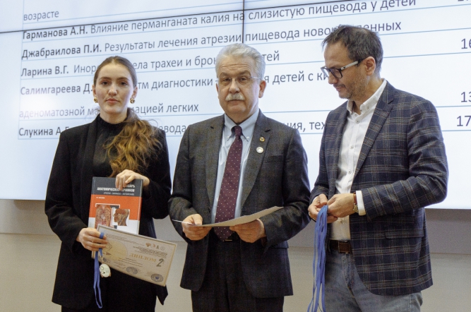 В СПбГПМУ подвели итоги студенческой конференции по хирургии 49