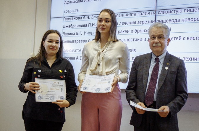 В СПбГПМУ подвели итоги студенческой конференции по хирургии 51