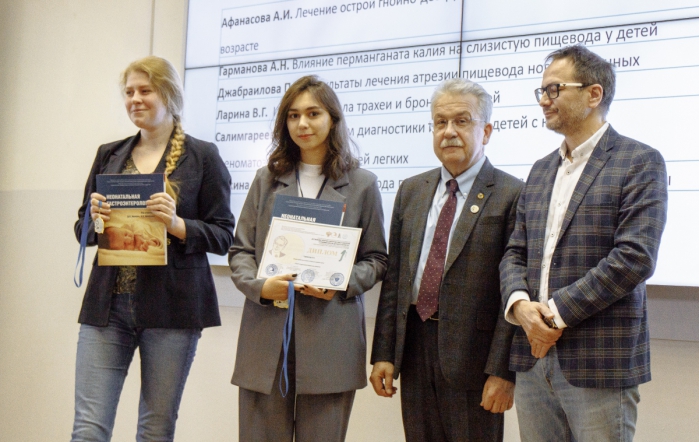 В СПбГПМУ подвели итоги студенческой конференции по хирургии 54