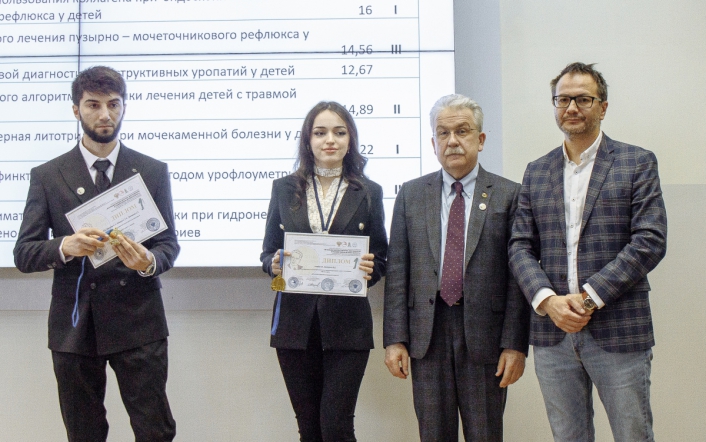 В СПбГПМУ подвели итоги студенческой конференции по хирургии 57