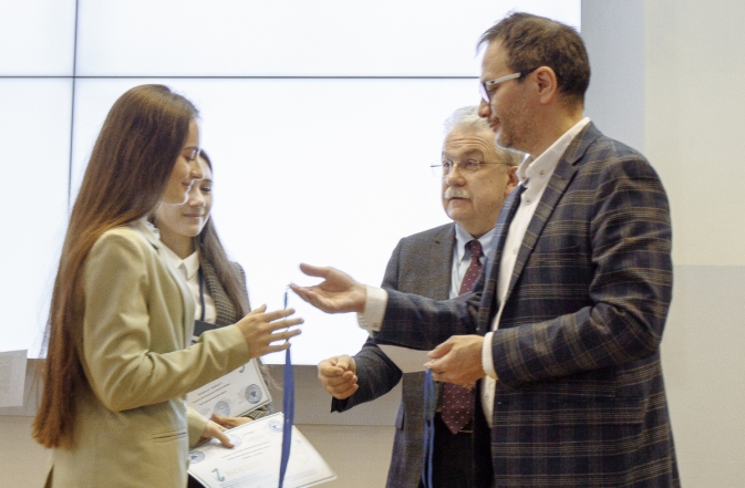 В СПбГПМУ подвели итоги студенческой конференции по хирургии 96