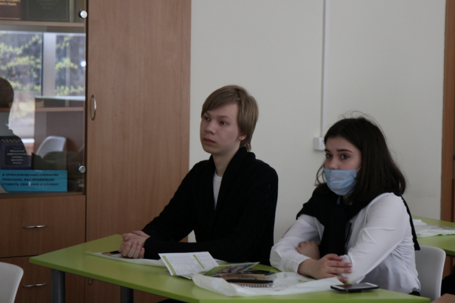 Представители СПбГПМУ провели лекцию для школьников 8