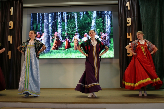 Студенты СПБГПМУ исполнили песни Победы 34