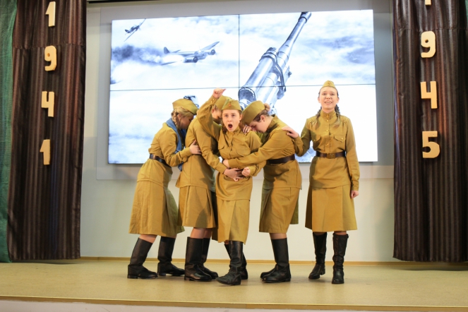 Студенты СПБГПМУ исполнили песни Победы 60