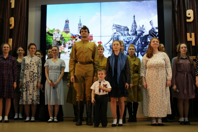 Студенты СПБГПМУ исполнили песни Победы 80