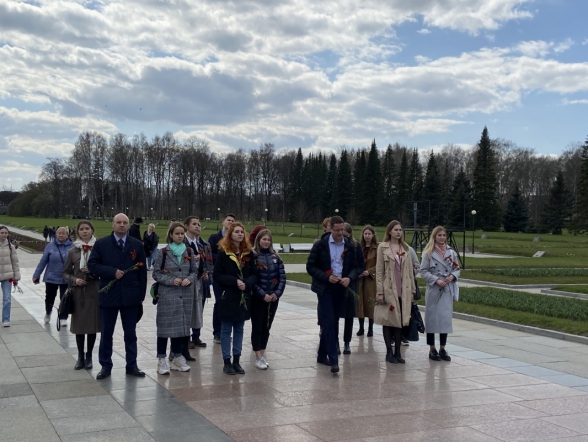 Студенты СПбГПМУ присоединились к акции «Памяти павших будьте достойны!» 1