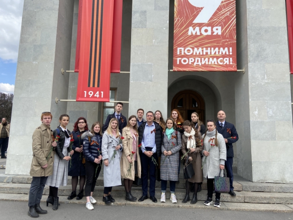 Студенты СПбГПМУ присоединились к акции «Памяти павших будьте достойны!» 4